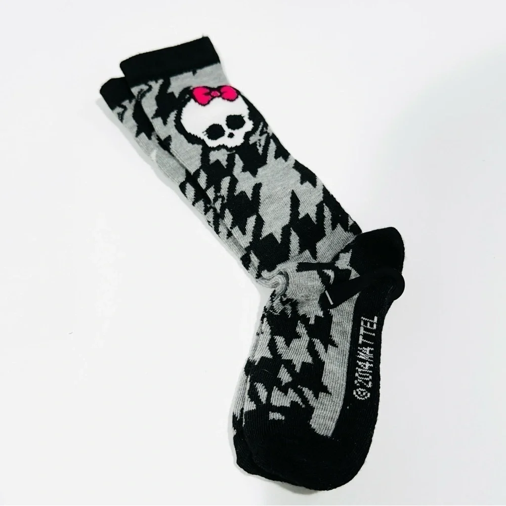 NWT Monster High Black & Grey Skullette Girls Socks